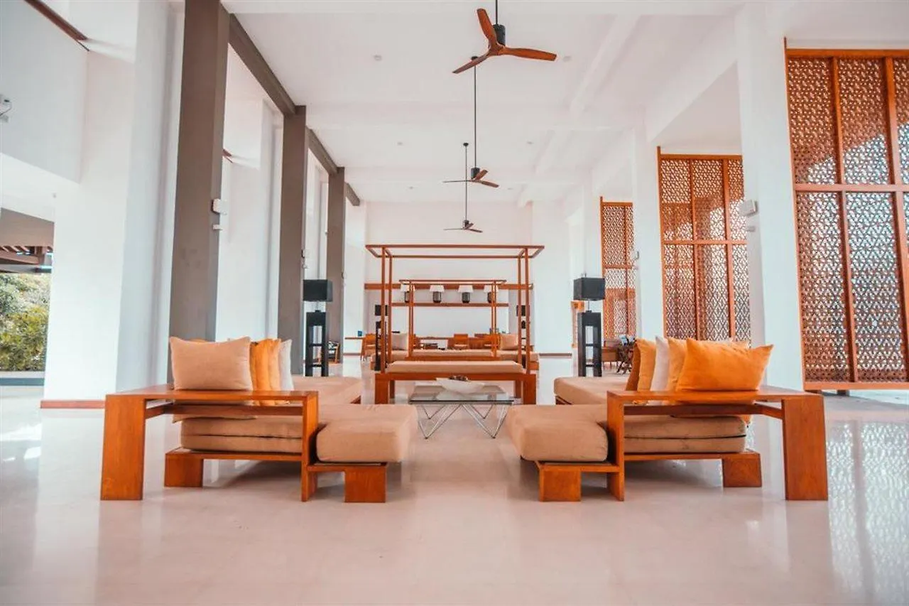 Anantaya Resort & Spa Chilaw 5*,